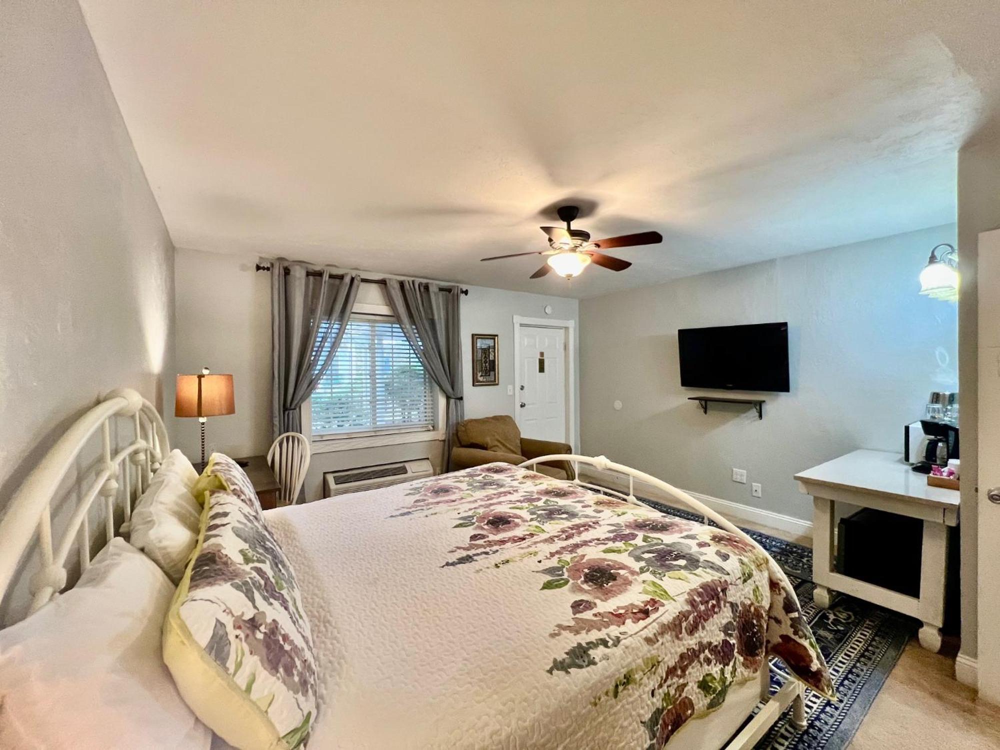 The Mount Vernon Inn エクステリア 写真