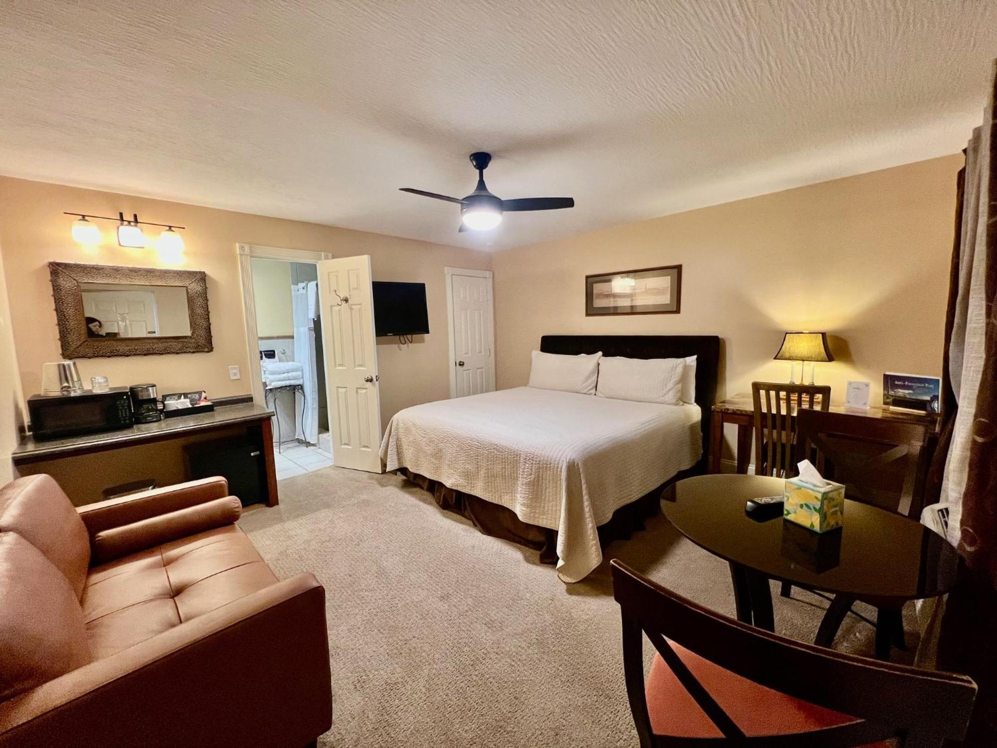 The Mount Vernon Inn エクステリア 写真