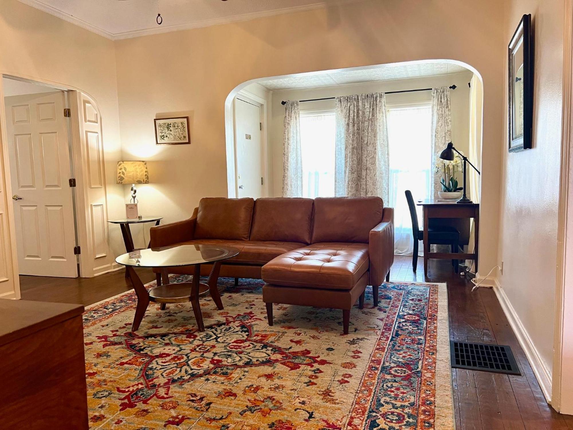 The Mount Vernon Inn エクステリア 写真